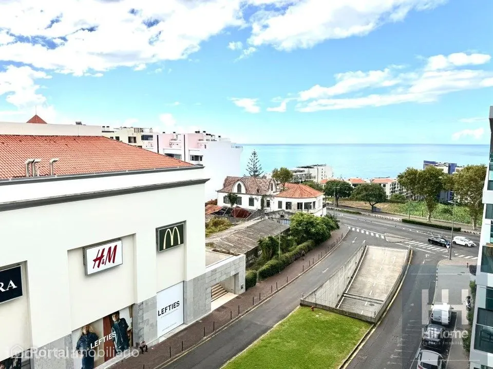 Arrenda-se Apartamento T2 Mobilado e Equipado junto ao Fórum Madeira