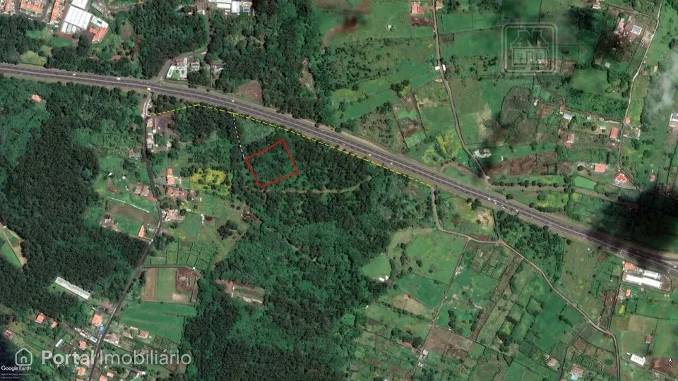 Terreno à venda em Calheta de São Jorge