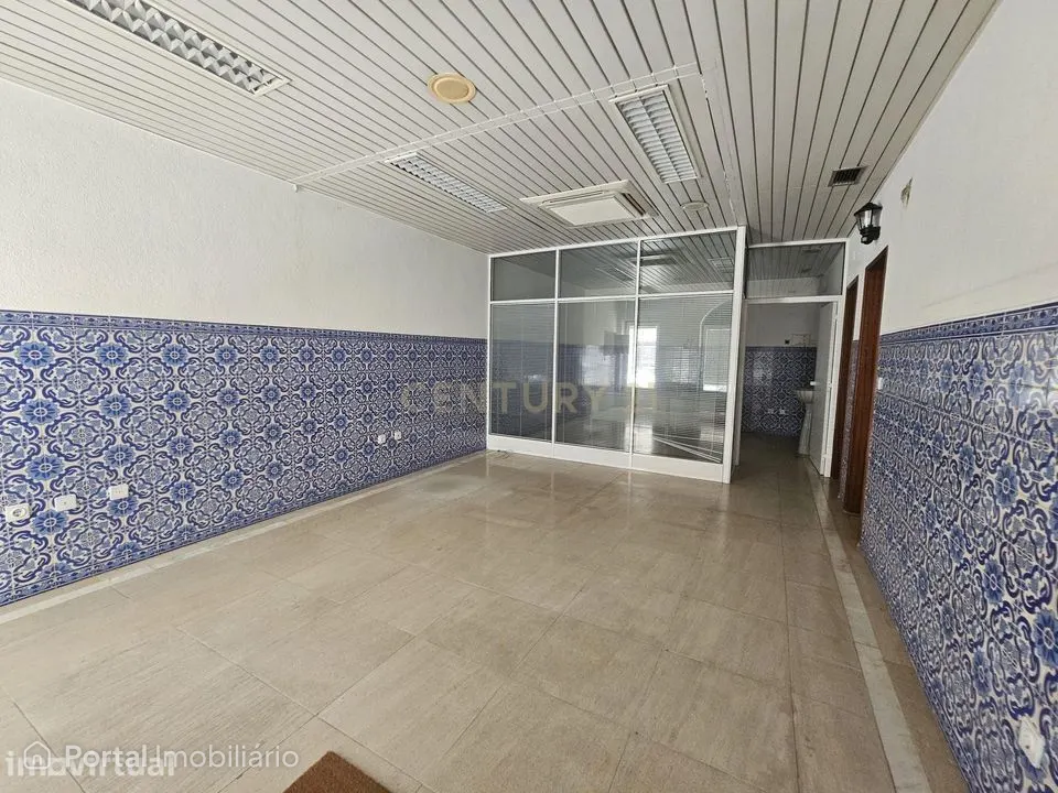 Loja para Arrendamento em Belém – 175 m2 (2 Pisos)