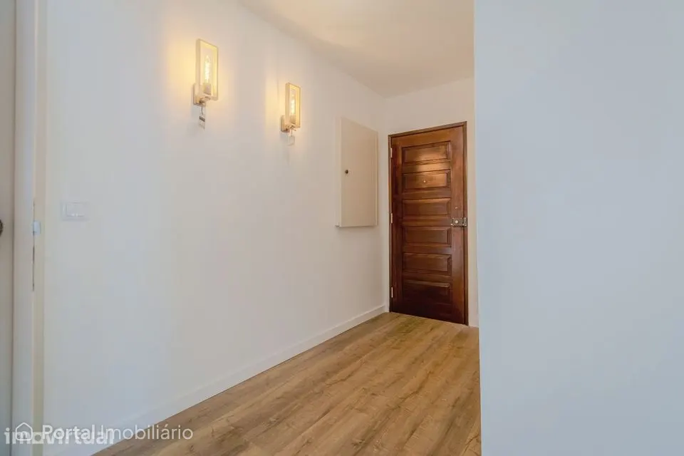 Apartamento T1 RENOVADO | Coração da Vila da Ericeira