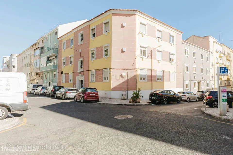 Fantástico T3 com 104m em Moscavide no Centro da Cidade