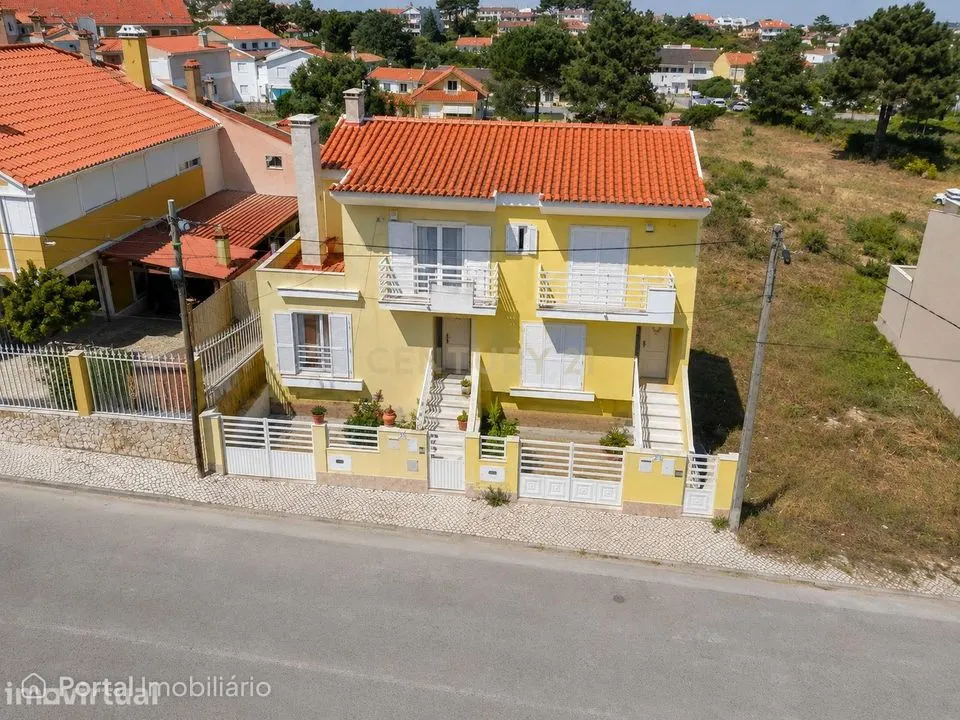 Moradia T3 para Venda em Vale Milhaços