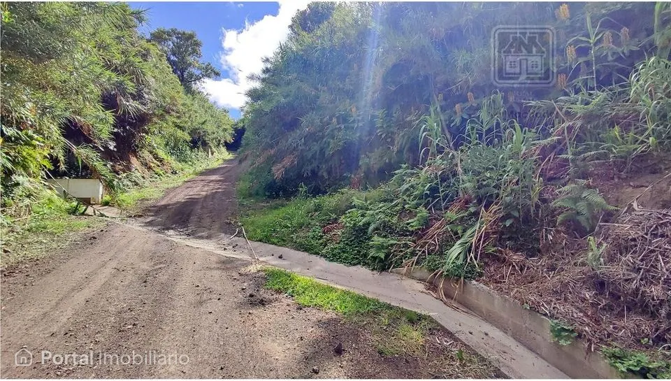 Land for sale in Ajuda da Bretanha