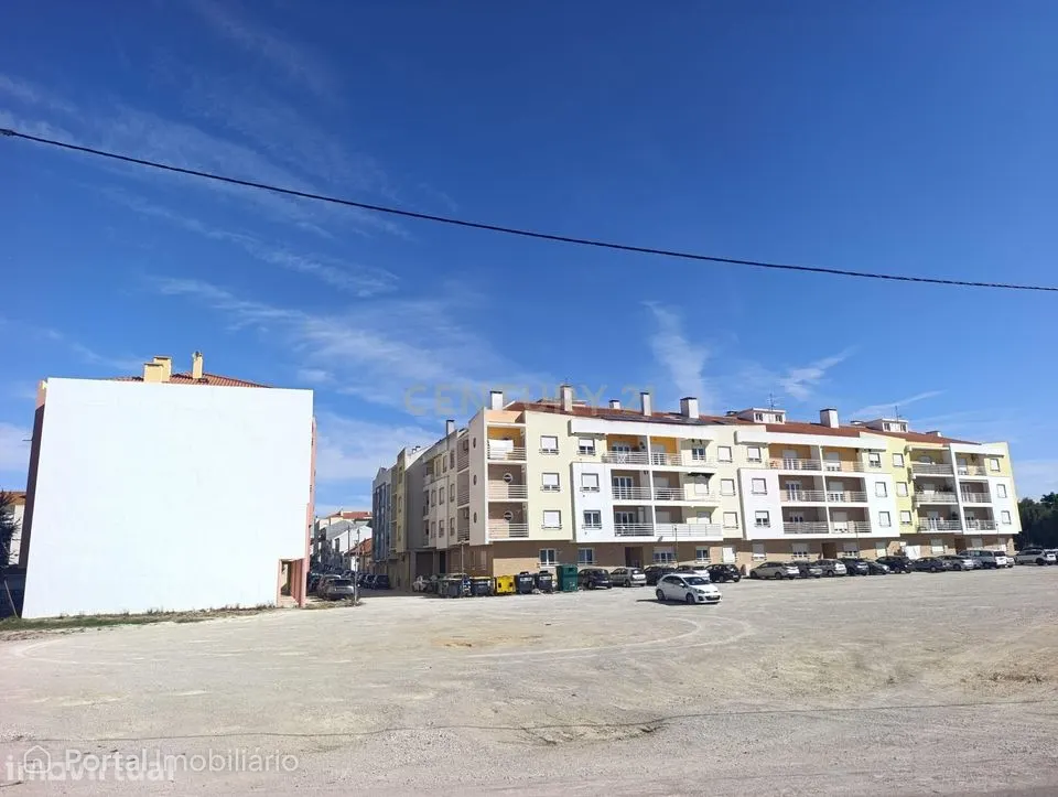 Terreno de 5.300 m para Construção (Multiusos) – Pinhal Novo, Palmela