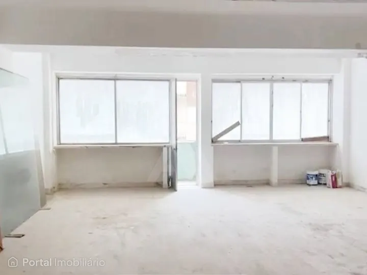 Imóvel comercial à venda em Sintra