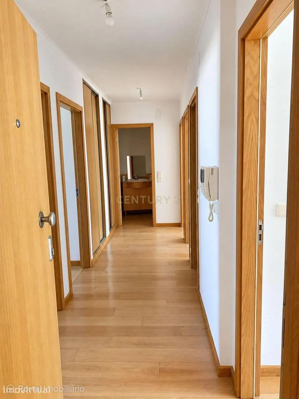 Apartamento T3 no Beato, com garagem e arrecadação