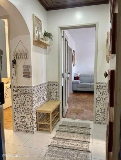 Apartamento T3 em Santo António dos Cavaleiros, Loures.