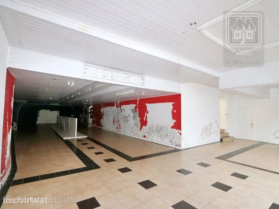 ÁREA COMERCIAL para ARRENDAR - centro da cidade de Ponta Delgada, I...