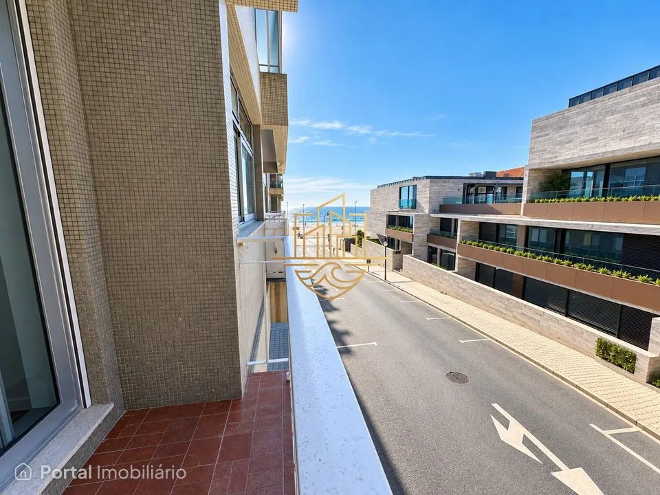 2-bedroom apartment for sale in Aldoar, Foz do Douro e Nevogilde