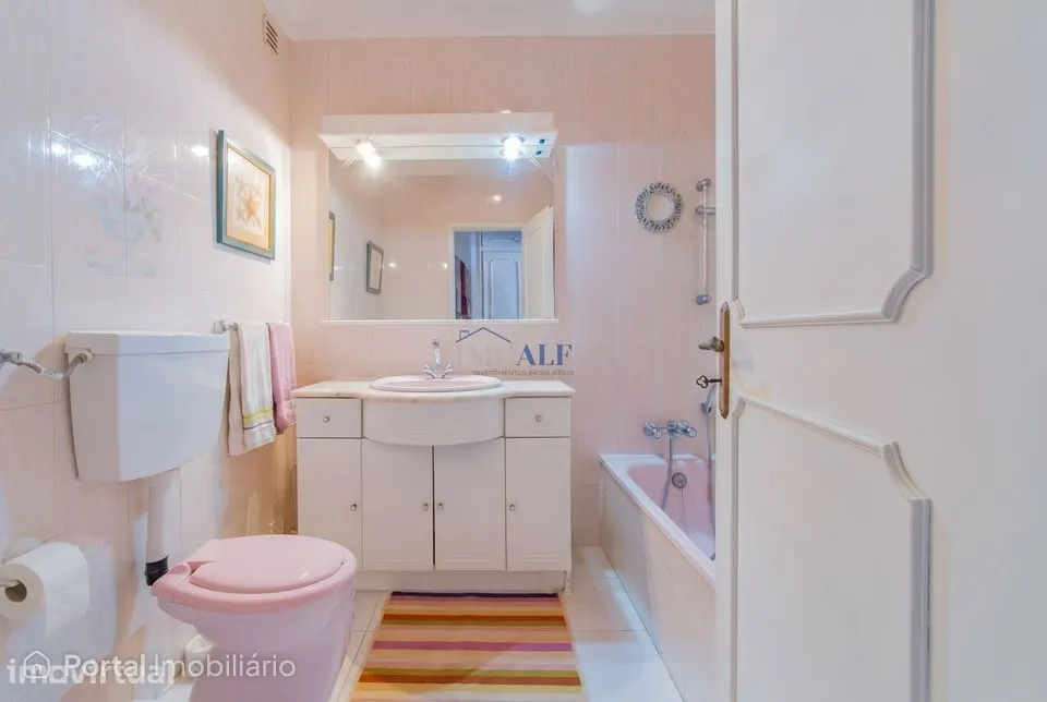 Apartamento T3 no centro do Montijo, com vista rio