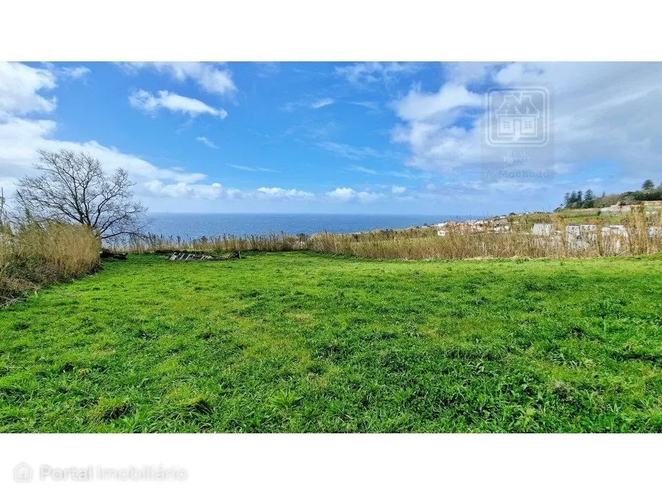 VENDA de PRÉDIO/TERRENO RÚSTICO - Feteiras, Ponta Delgada, Ilha de ...
