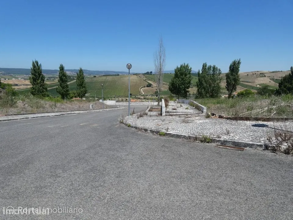 Land for rent in Santa Maria, São Pedro e Matacães