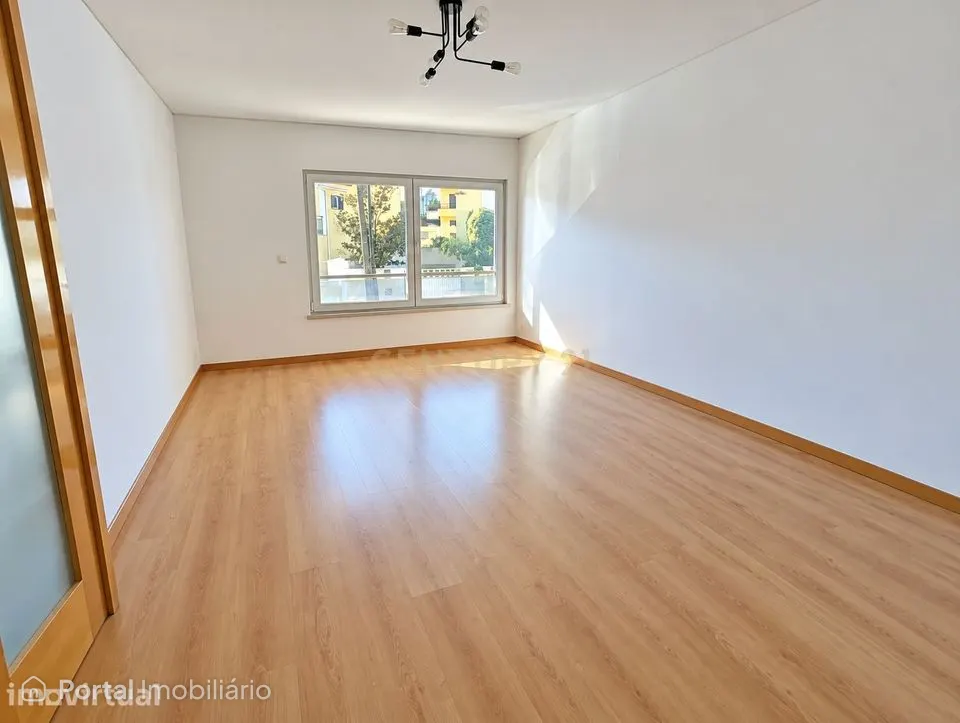 Apartamento T1 na Quinta de São Macário
