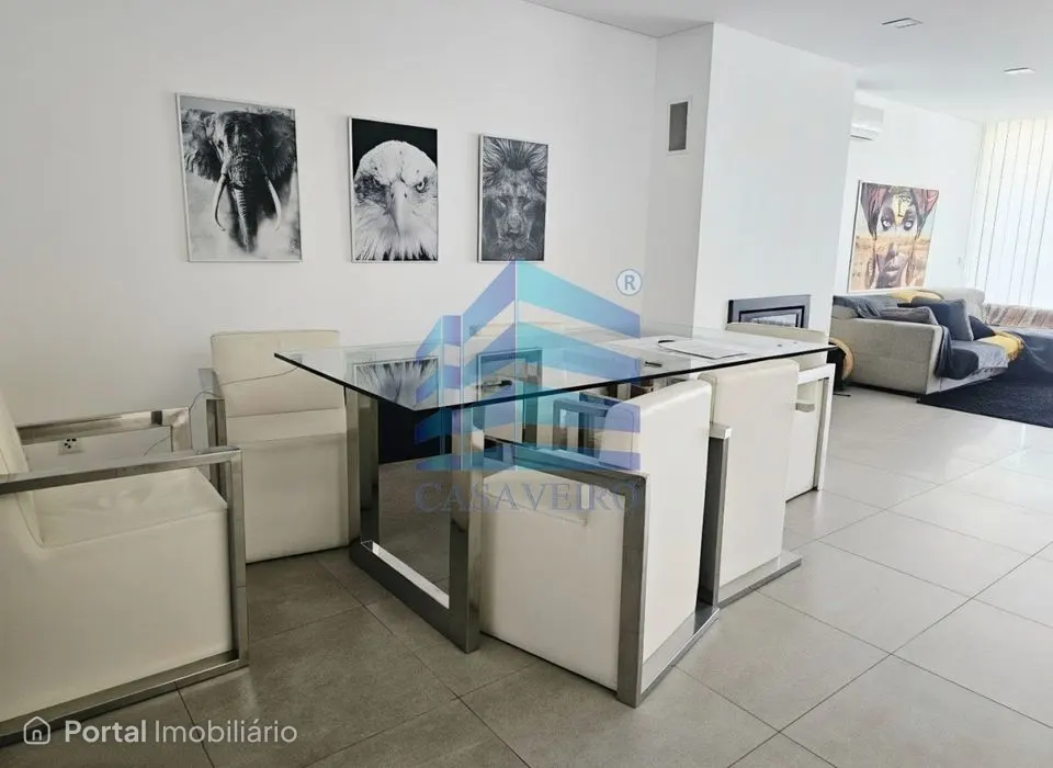 Moradia T3+1 em São Bernardo