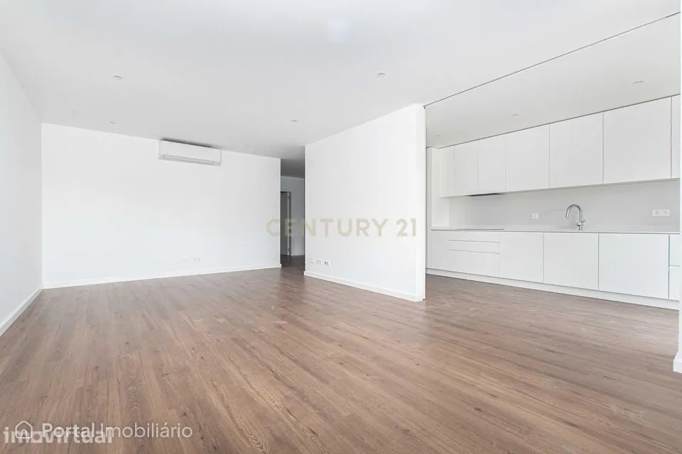 Apartamento T2 Urbanização Neudel na Amadora, a estrear