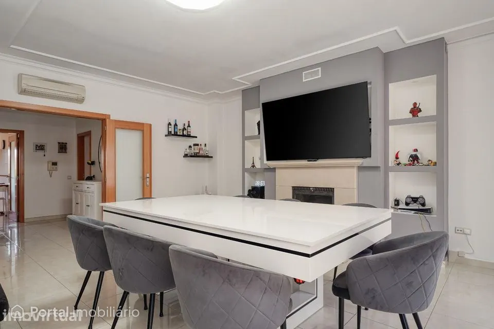 T3 com garagem em box e varandas, Alto do Bexiga