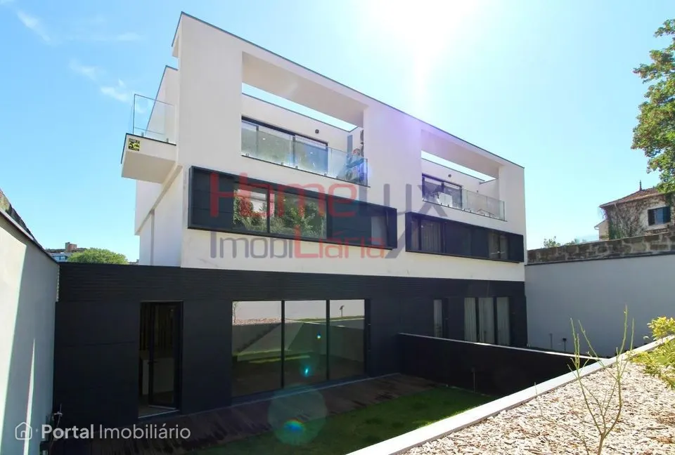 Moradia Exclusiva com Jardim na Boavista