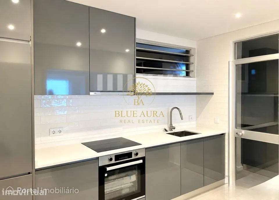 Apartamento T2 Totalmente Renovado na Foz do Douro