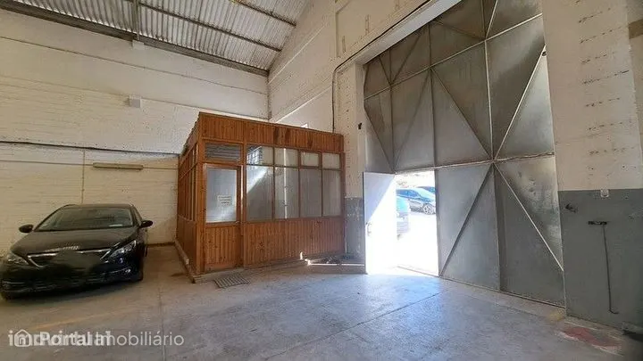 Warehouse for rent in Santa Maria, São Pedro e Matacães