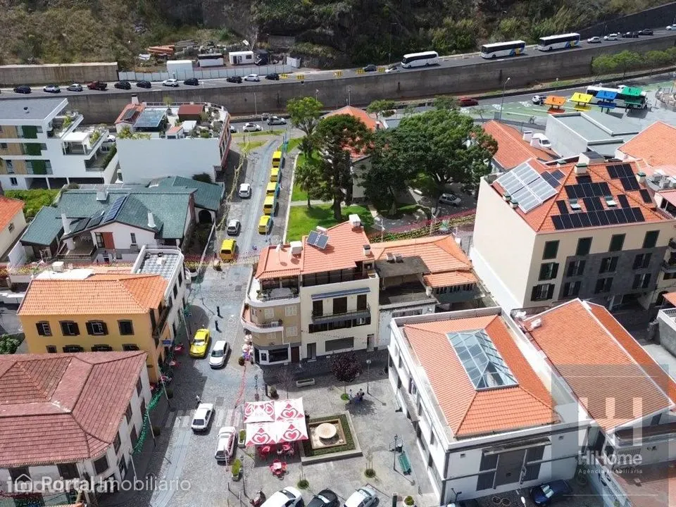 Moradia T3+1 no centro da Ribeira Brava