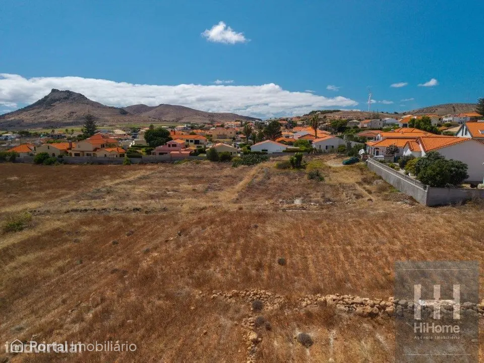 Vende-se terreno com 3.280 m2 na Ilha do Porto Santo