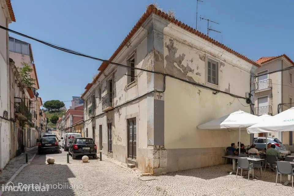 Apartamento T1 Renovado no Centro Histórico de Setúbal, a 400m...