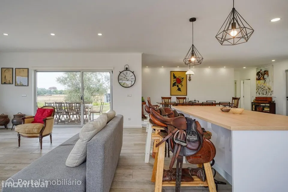 Moradia térrea T3 com piscina e vista campo- Abitureiras, Santarém