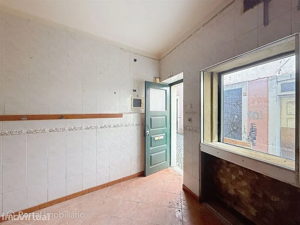 Comércio para conversão em habitação – Zona Histórica