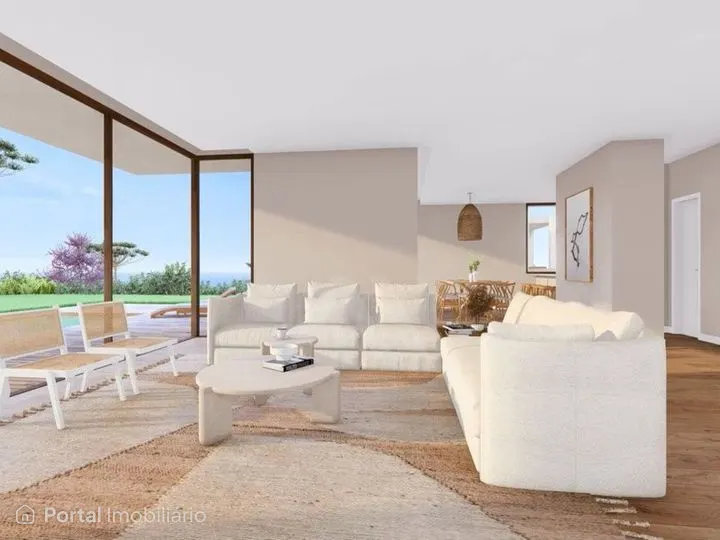 Moradia de luxo com 220m² de construção