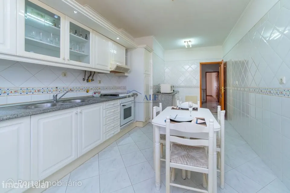 Apartamento T2 para venda no Bairro do Estacal Novo