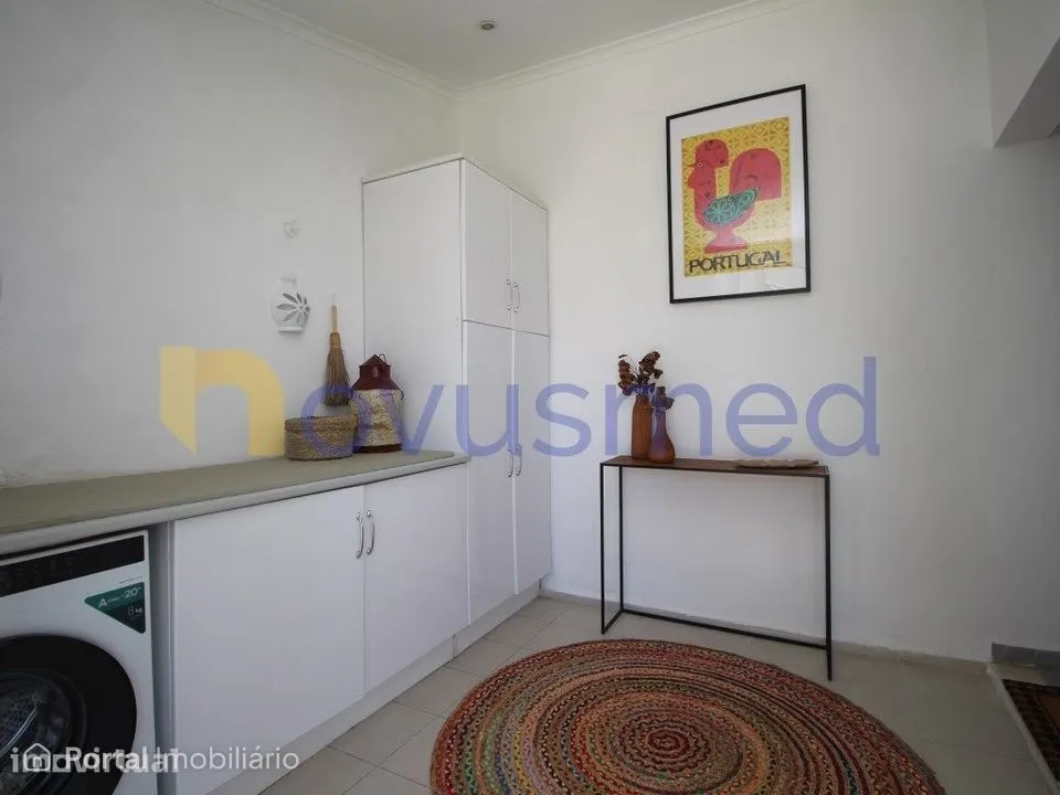 Moradia com Piscina na Zona Premium Areias São João, Albufeira