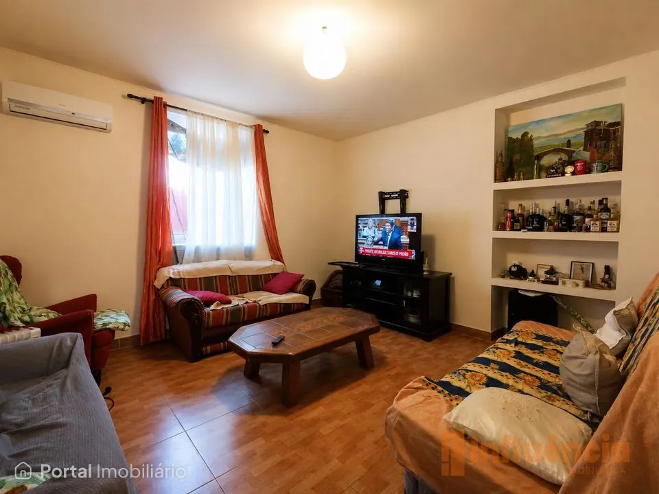 Moradia T3 com garagem e excelente espaço exterior - Concavada