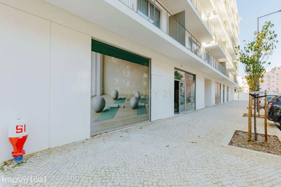 Loja com 300m2 para Arrendamento | Empreendimento O´living