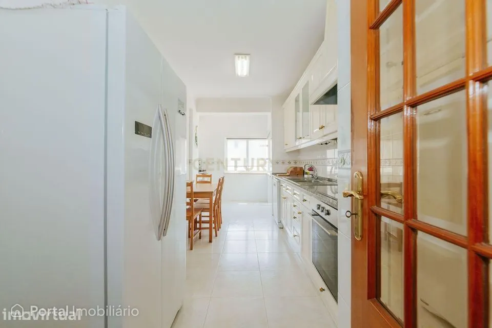 Apartamento T3 em Santa Iria de Azoia, Loures