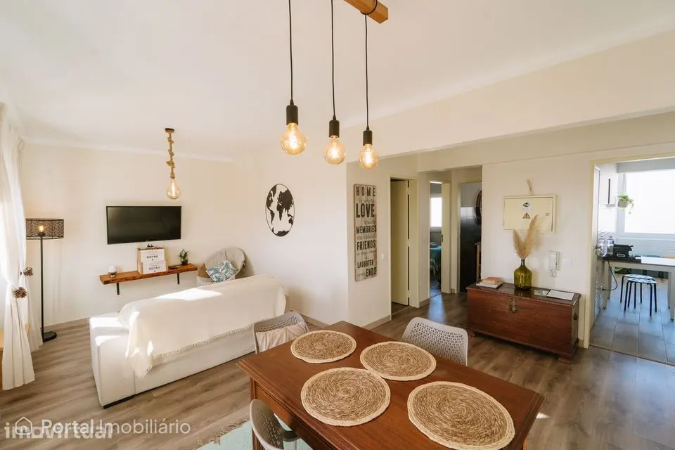 Apartamento T2 com Vista Mar junto ao Centro da Ericeira