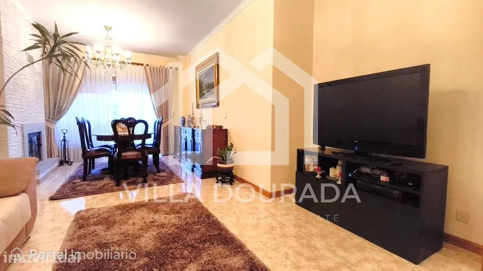 Apartamento T2+1 em Condomínio Fechado com Garagem Box | Próximo da Pr