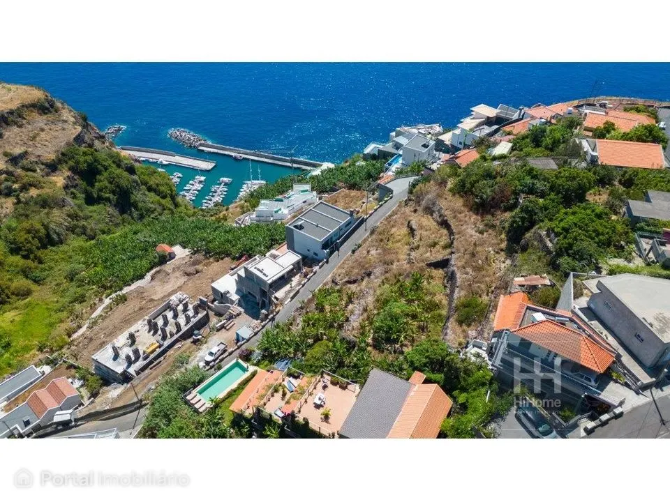 3-bedroom house for sale in Calheta