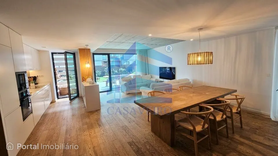 Apartamento T3 com Jardim na Praia da Barra