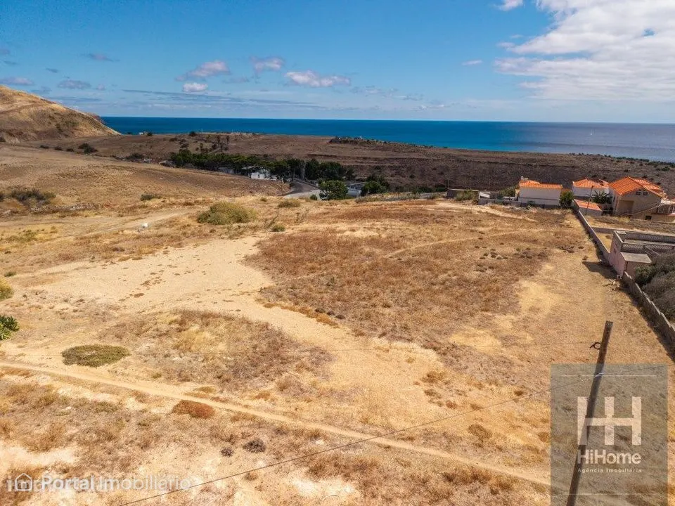 Terreno com 7.760 m2 na Ilha do Porto Santo