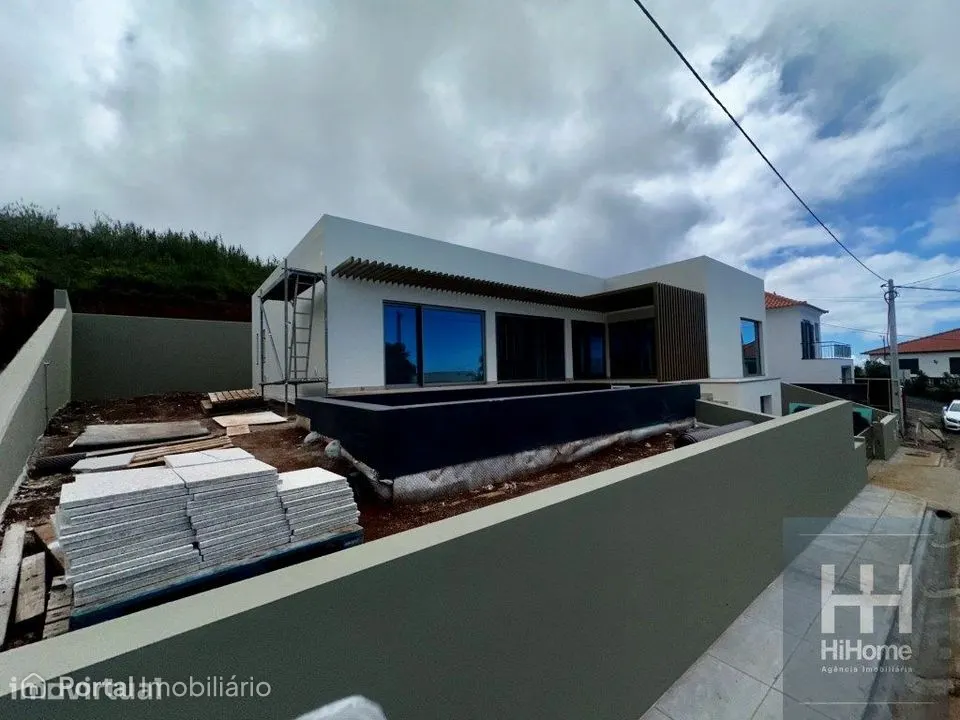 3-bedroom house for sale in Prazeres