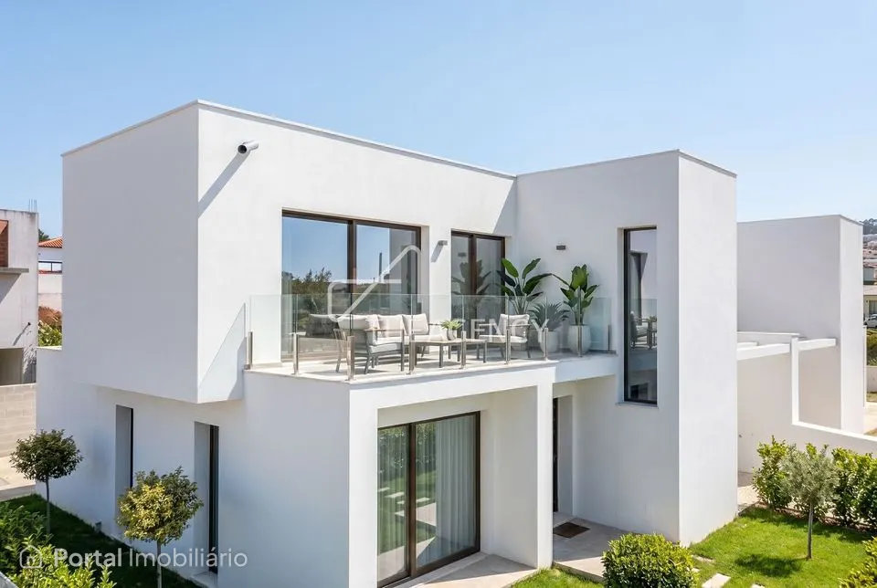 3-bedroom house for sale in Tornada e Salir do Porto