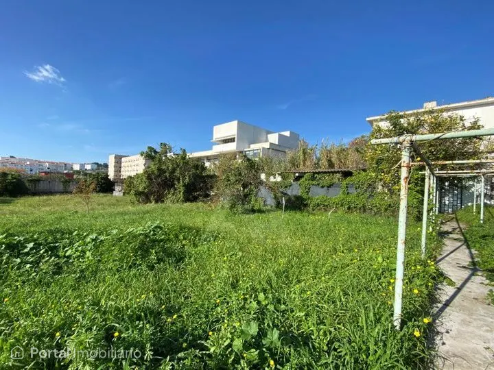 Land for sale in Lisbon