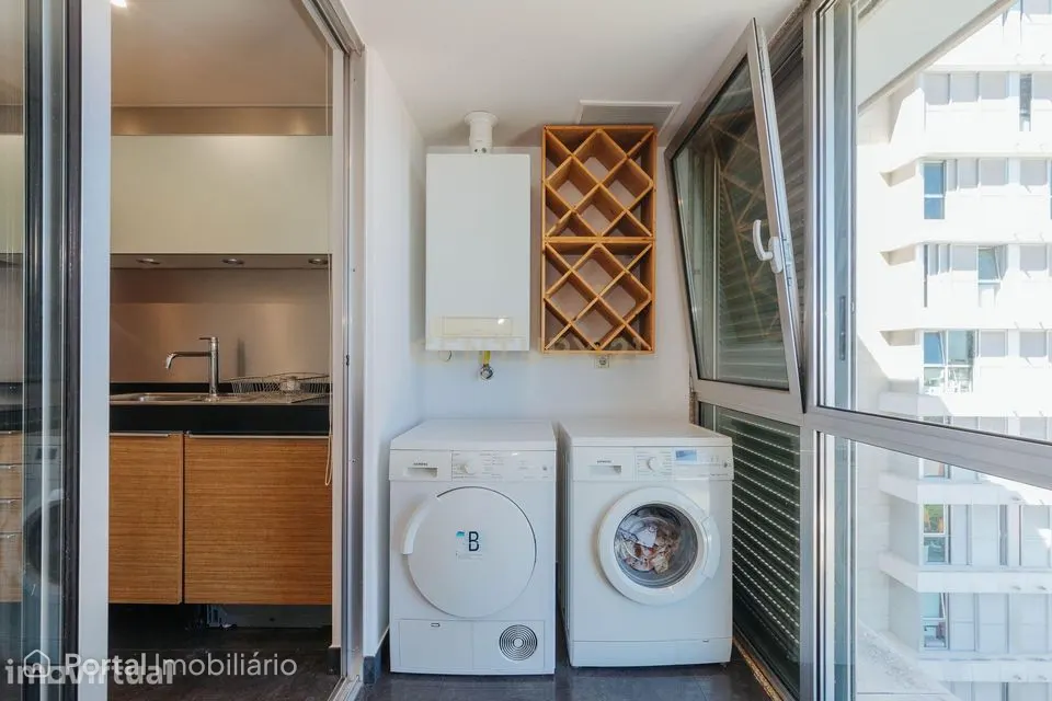 Apartamento T1 + 1 de Luxo — Elegância, Conforto e Exclusividade