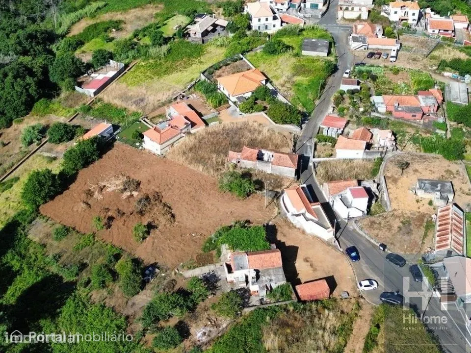 Lote terreno 1821 m2 urbanizáveis com estrada acesso para construçã...
