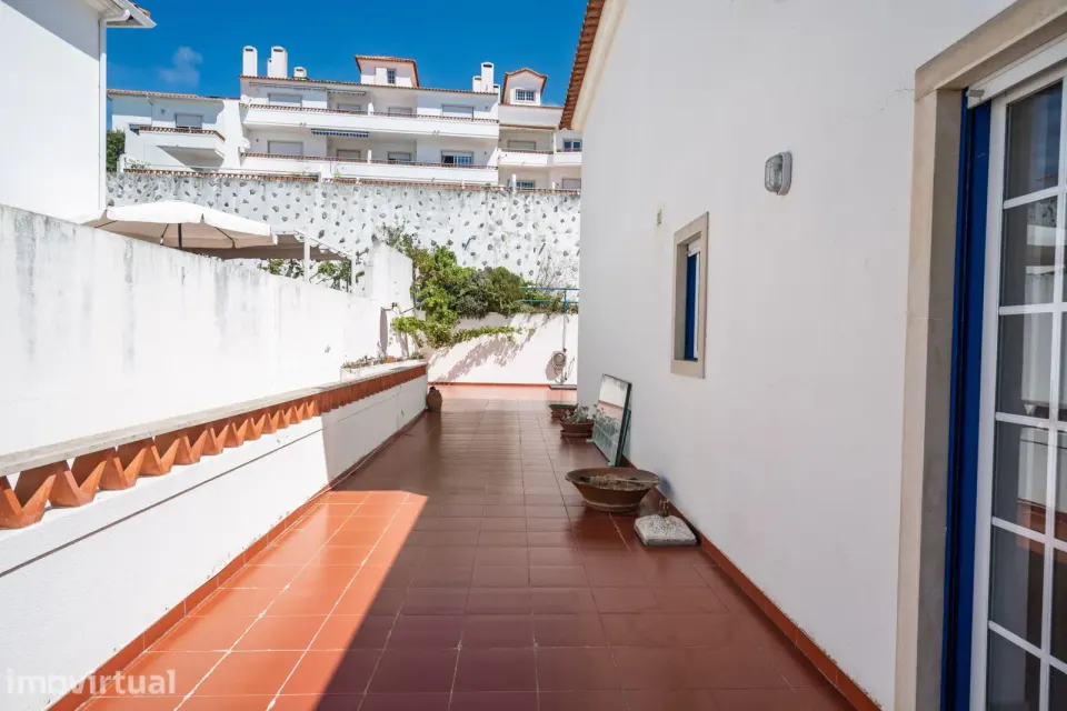 House with Stunning Sea Views!