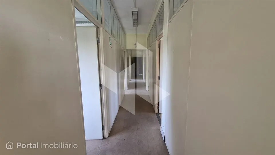 Escritório Arrendamento em Molelos,Tondela