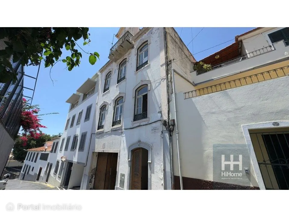 Prédio para remodelação total com vista mar | Santa Luzia, Funchal