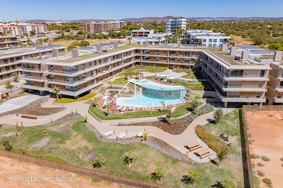 2-bedroom apartment for sale in Quarteira