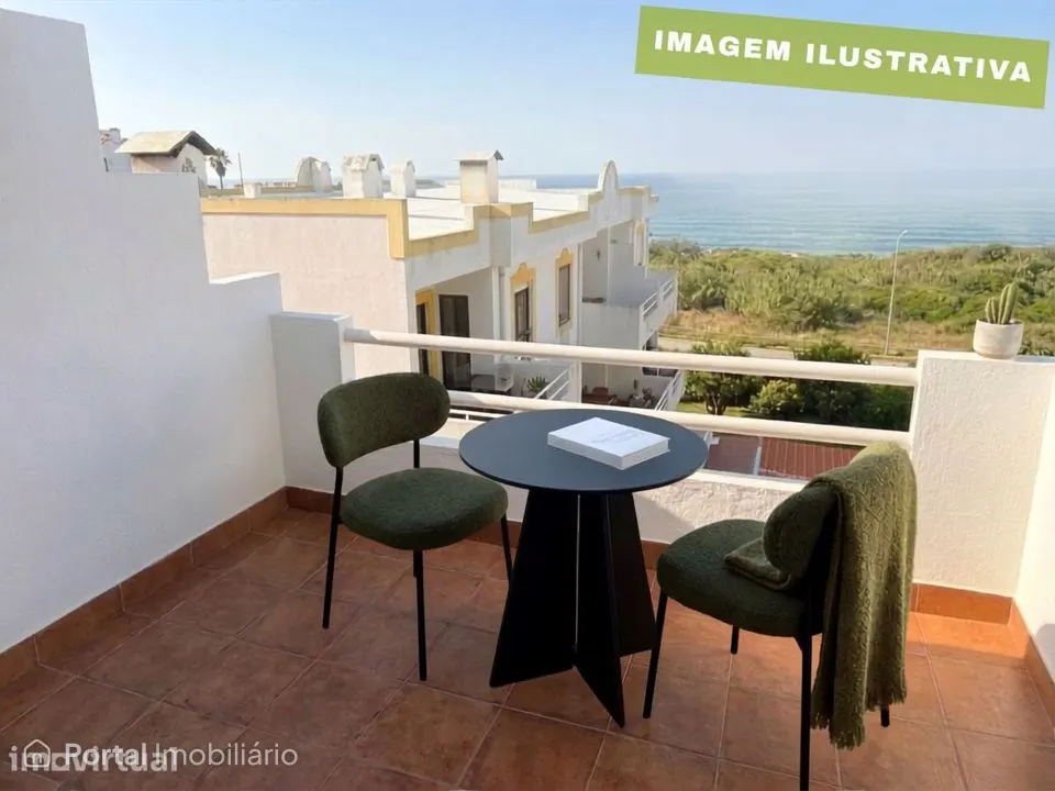 Apartamento T2 totalmente renovado com vista mar em primeira linha