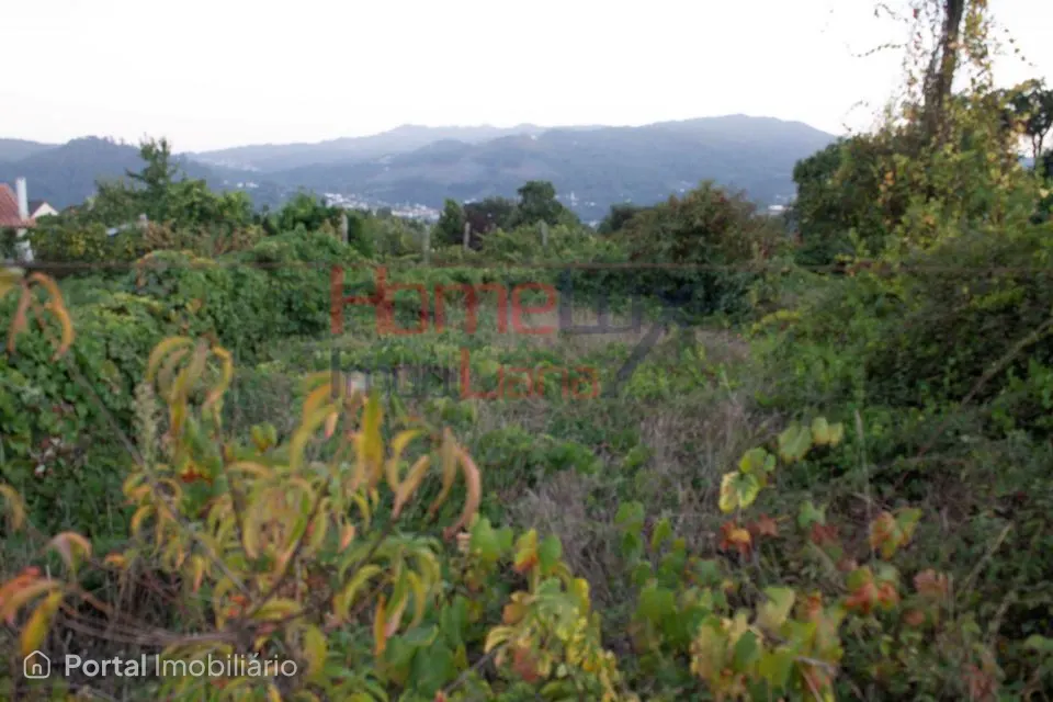 Terreno com Ruína